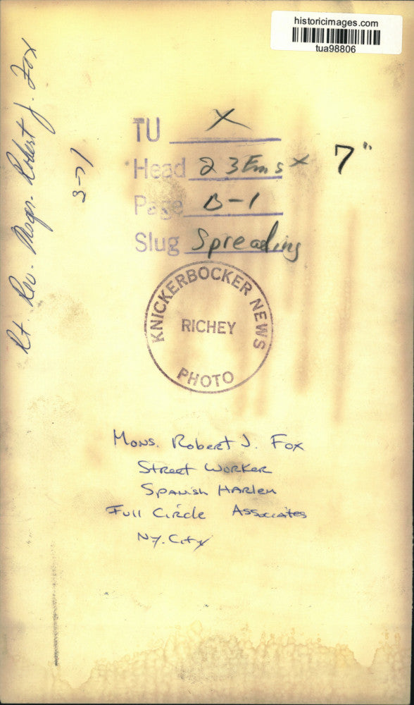 1971 Press Photo Reverend Monsignor Robert J. Fox, Spanish Harlem, New York CIty