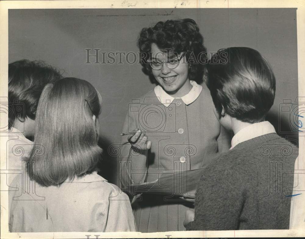 1961 Press Photo Ann Fichenberg, Assistant Press Secretary, Albany, New York- Historic Images