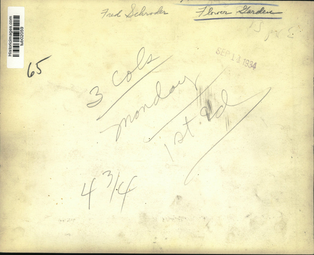 1934 Press Photo New York flower garden of Fred Schroder - tub02059