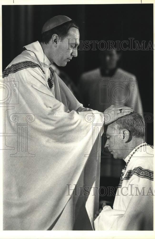 1986 Press Photo Bishop Howard Hubbard &amp; Bishop Harry Flynn, Albany, New York- Historic Images