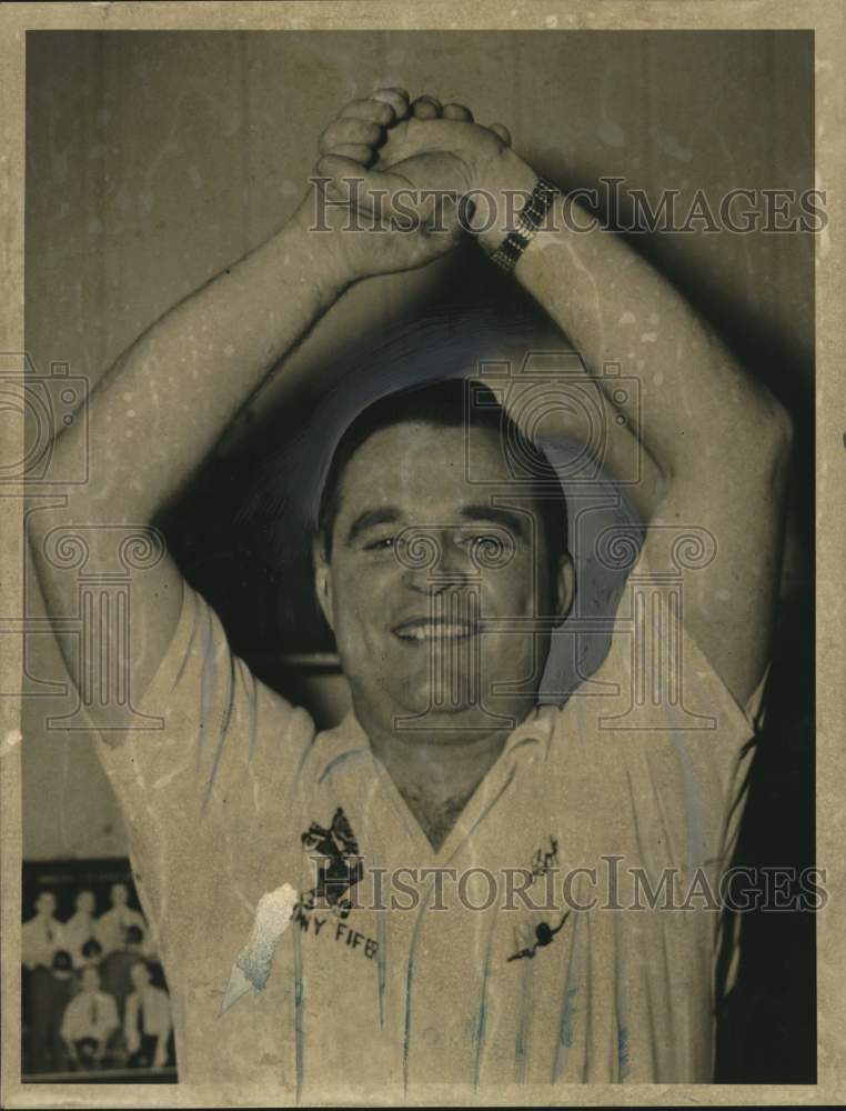 1960 Press Photo Bob Hilt, bowler from Detroit, Michigan - tub04445- Historic Images