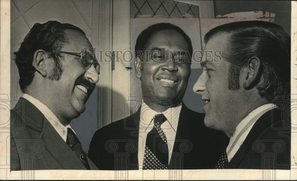 1973 Press Photo Mardy Allen, James Faughnan & Simon Golar in New York- Historic Images