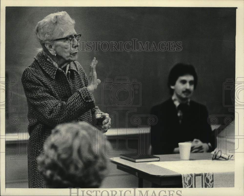 1979 Press Photo Alice Hughes and pastor Stephen Dinovo - tub08200- Historic Images