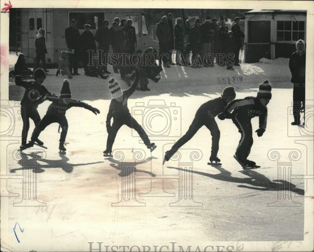 1973 Press Photo Junior speed skaters in action - tub08363- Historic Images