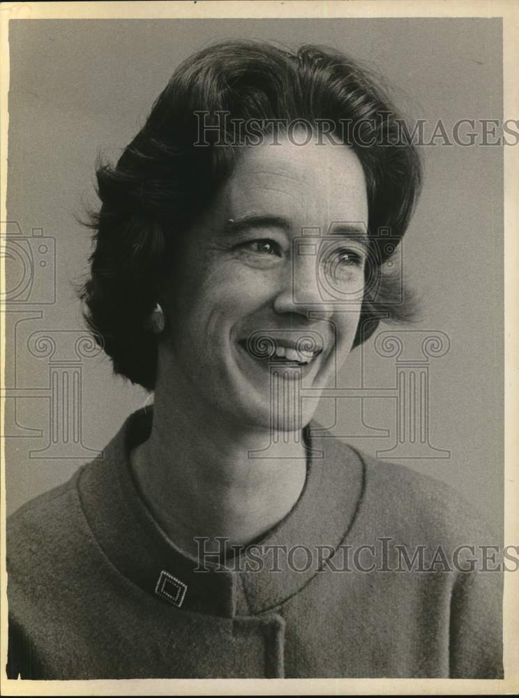 1963 Press Photo Julia Graham, International Center, Albany, New York- Historic Images