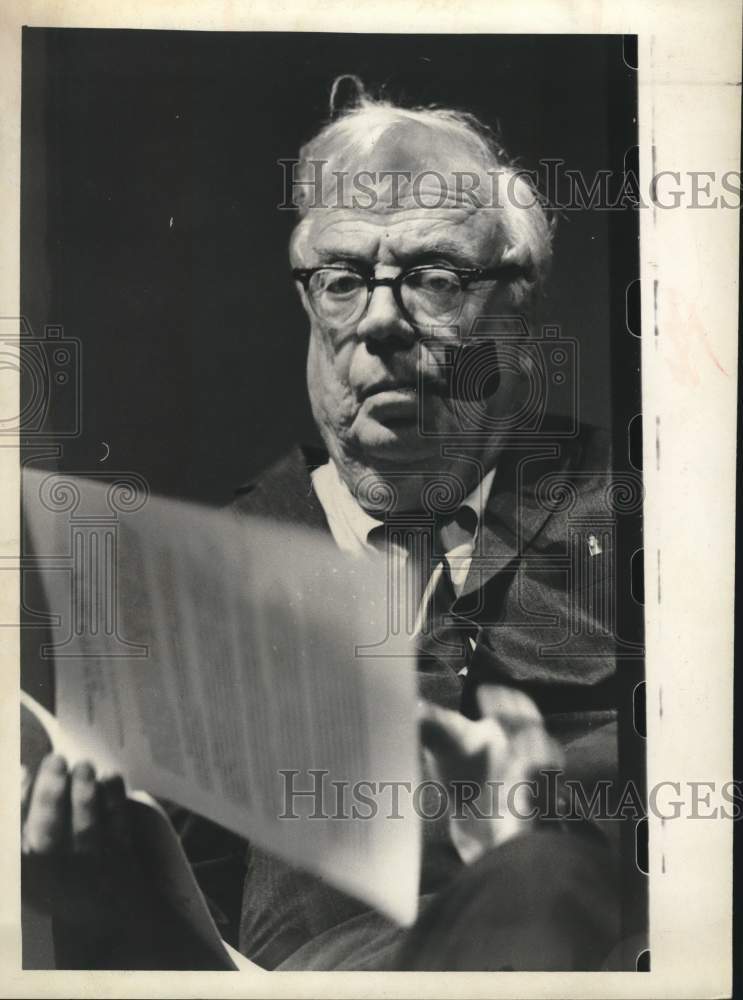 1969 Press Photo Robert Hall reads land use proposal in New York - tub11930- Historic Images