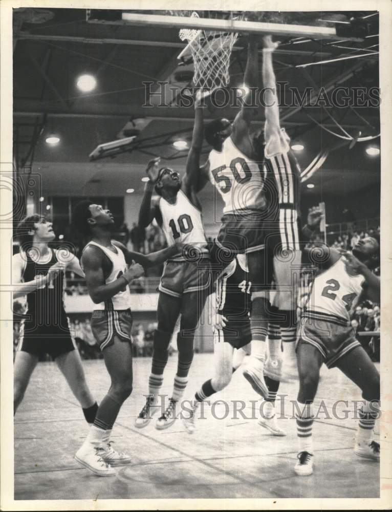 1971 Press Photo Philip Schuyler &amp; Cohoes High Schools Play Basketball- Historic Images