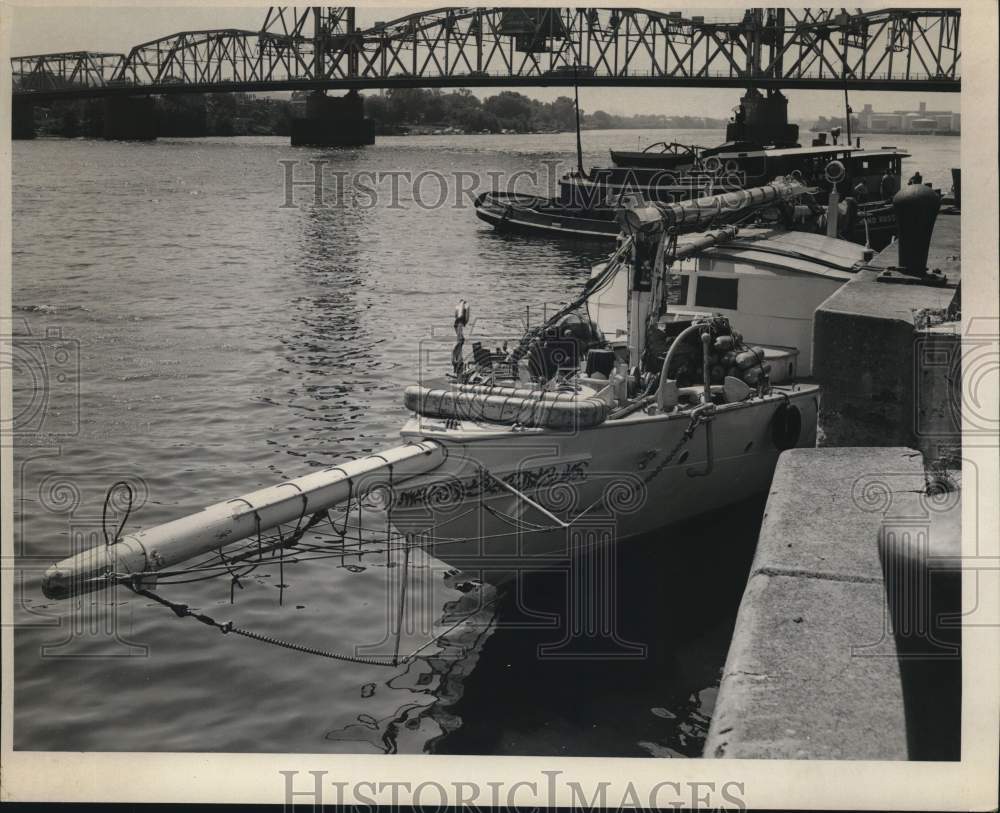 1958 Press Photo Rensselaer Yacht Tied Up on Hudson River - tub16209