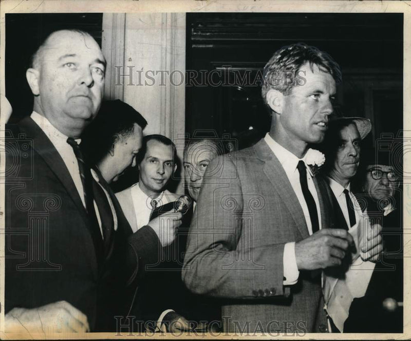 Load image into Gallery viewer, 1964 Press Photo Robert F. Kennedy Prepares to Speak in Hudson, New York
