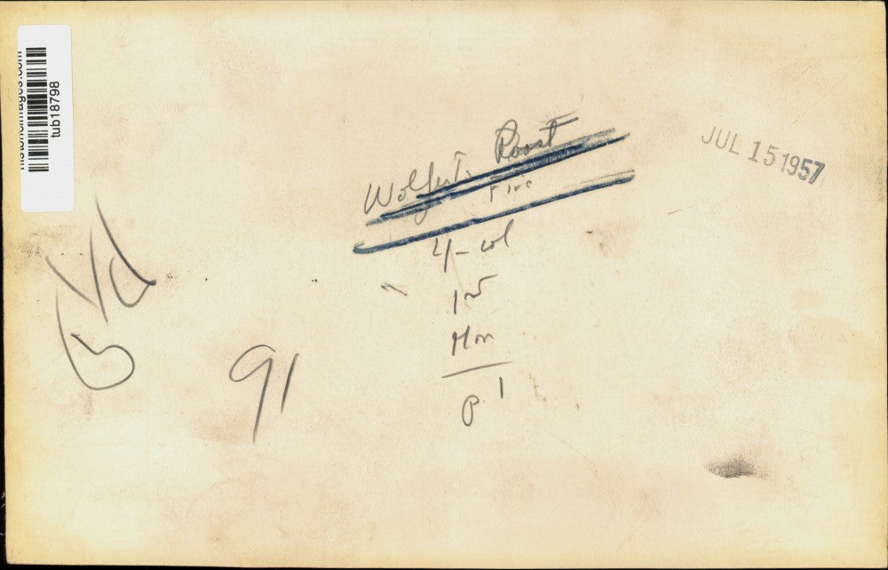 1957 Press Photo People Watch Firemen Fight Blaze at Wolferts Roost Country Club