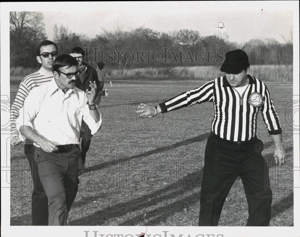 1973 Press Photo Don Snyder, Soccer Coach, and Officials, Guilderland, New York- Historic Images