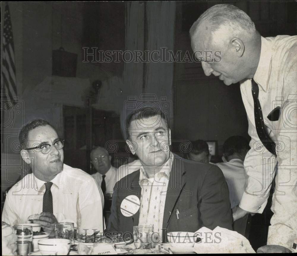 1960 Press Photo Frederic Soderberg and Men at Paper-making Industry Seminar- Historic Images