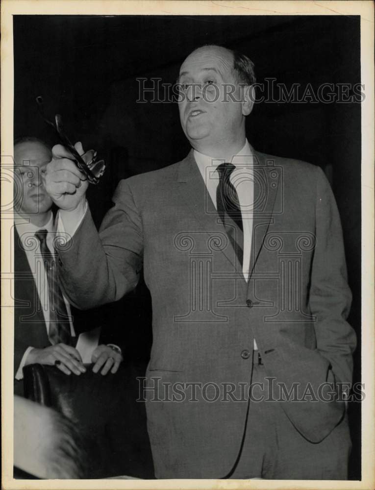 1965 Press Photo Assemblyman Stanley Steingut Speaking - tub20380