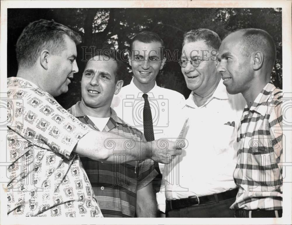 1961 Press Photo Attendees at Albany County Republican Clambake, Picard's Grove- Historic Images