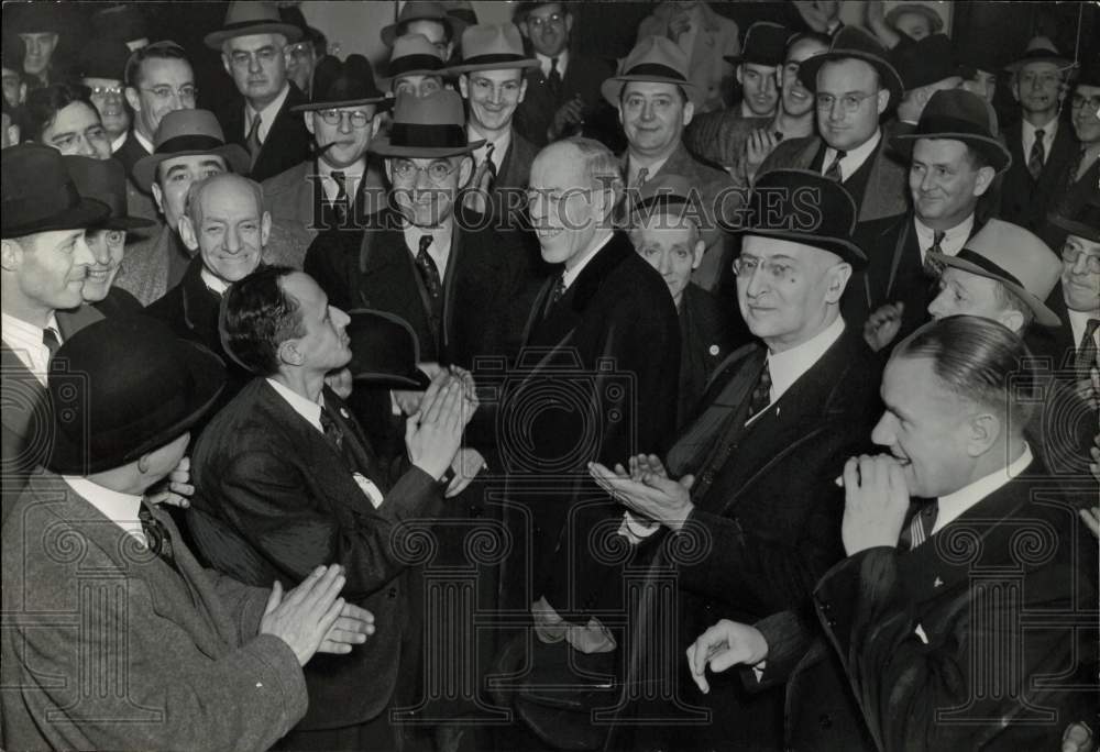 1937 Press Photo Mayor John Boyd Thacher Applauded on Winning 4th Term in Albany- Historic Images