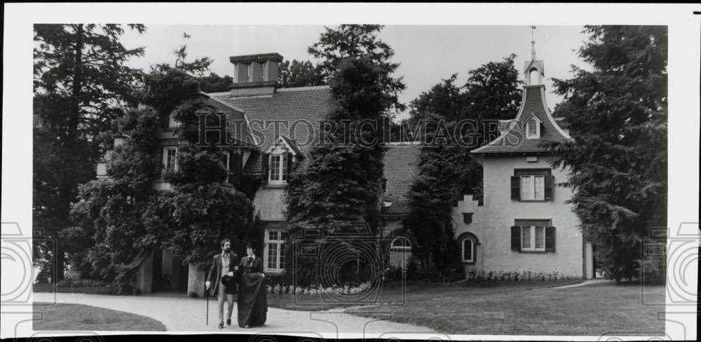 1989 Press Photo Washington Irving House in Terrytown, New York - tub22074- Historic Images