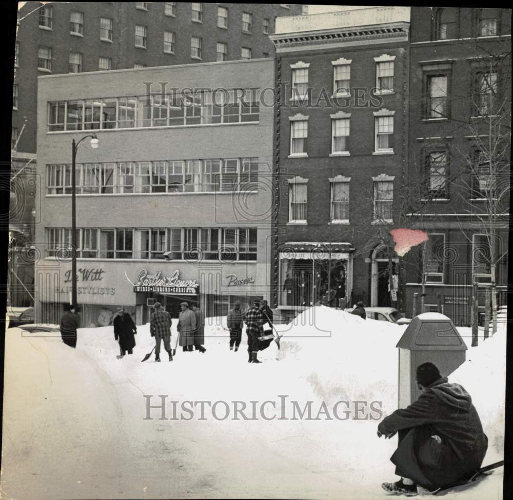 1962 Press Photo Men Shoveling Snow After Albany Snowstorm - tub22281