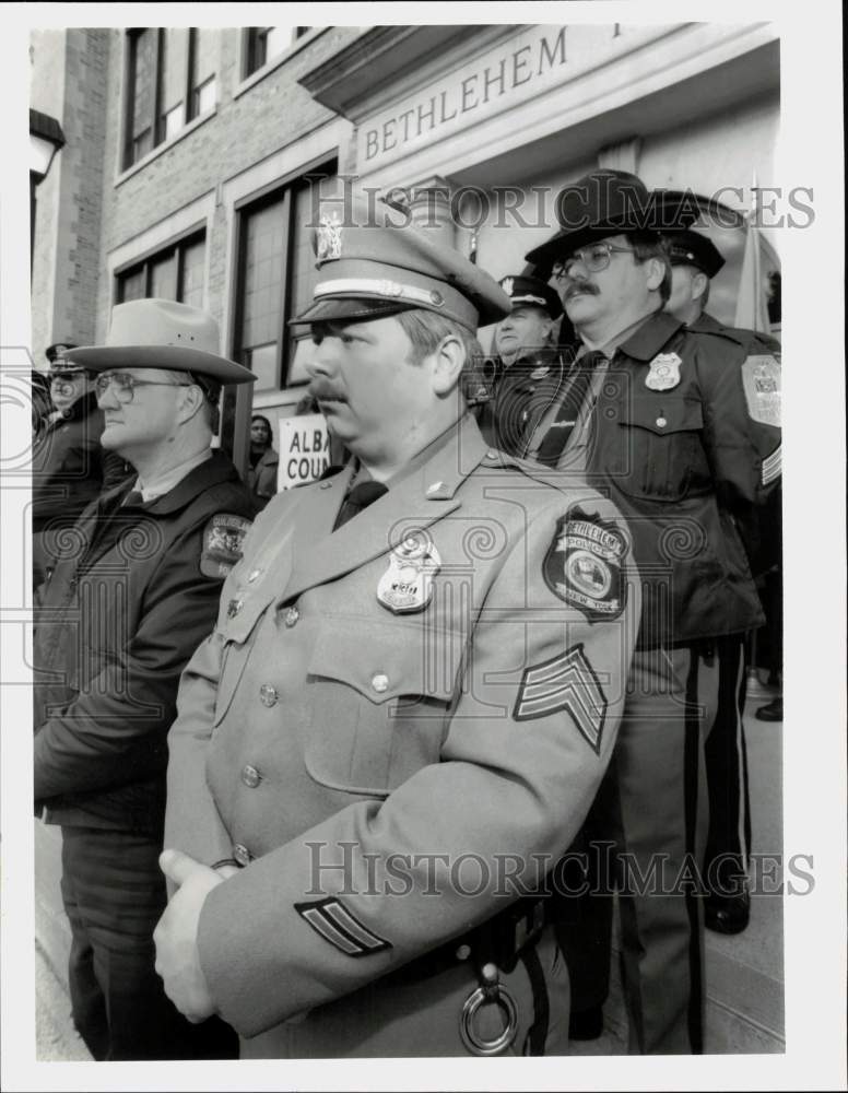 1994 Press Photo Police Officers in Albany County Announce Holiday DWI Patrol- Historic Images