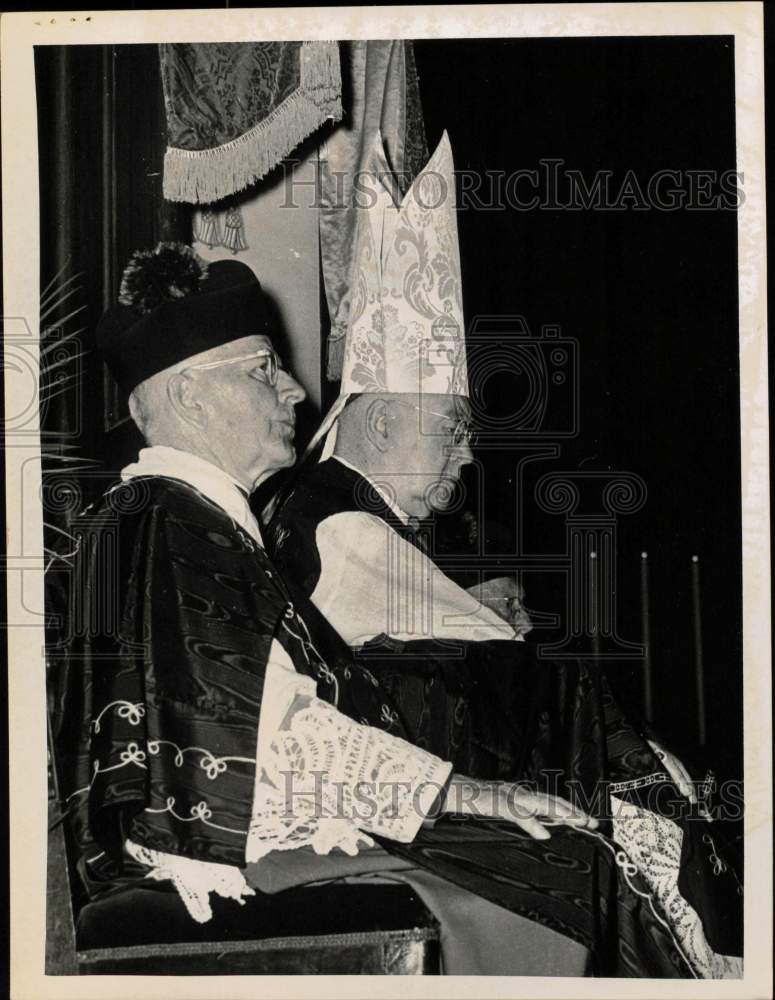 1964 Press Photo Cardinal Spellman and Other Religious Official - tub25804