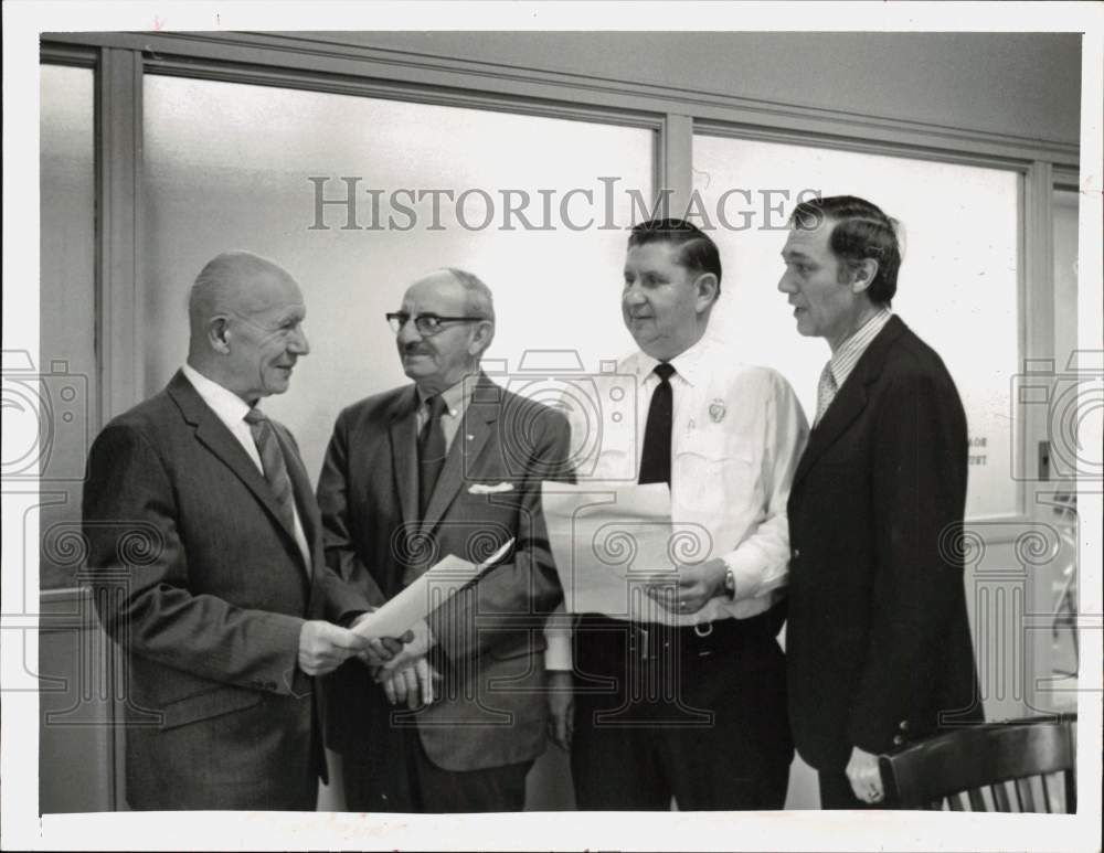 1972 Press Photo Harry T. Ellis and Men at Scotia Police Station, New York