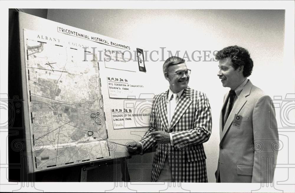 1986 Press Photo Bryan Gosling, Charles Wheeler Plan Albany Tricentennial- Historic Images