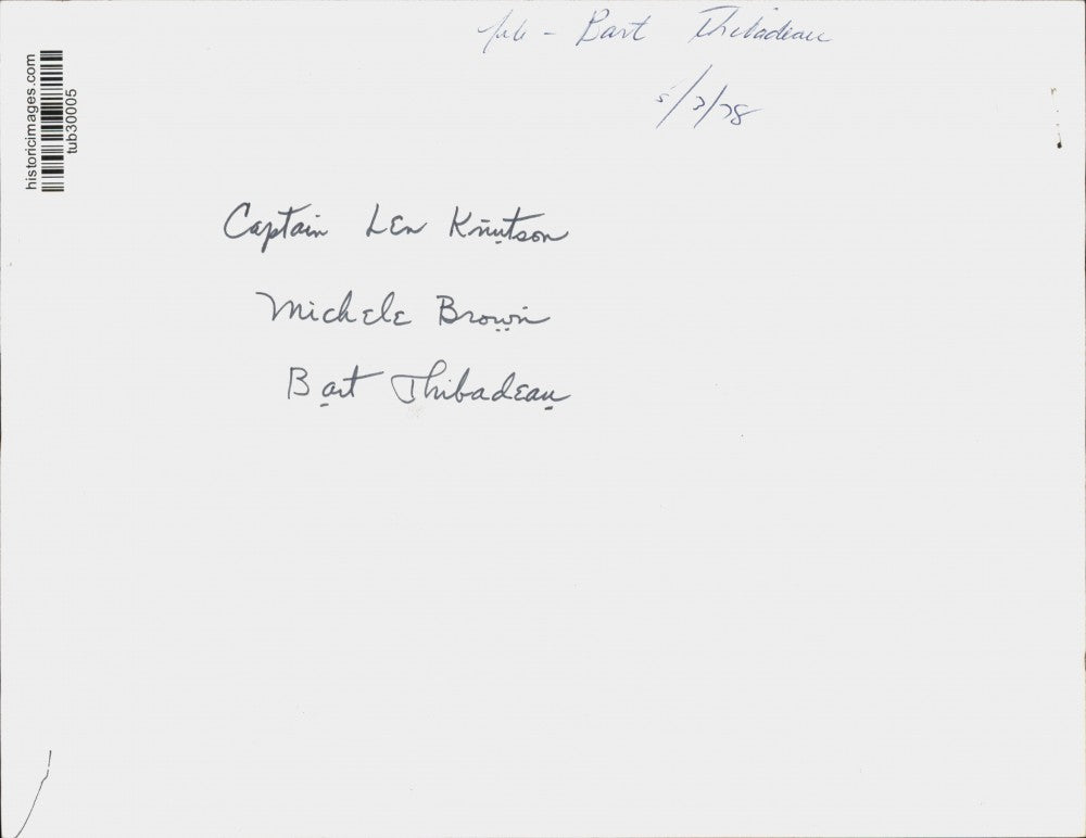 1978 Press Photo Captain Len Knutson with Other Men and Boat - tub30005