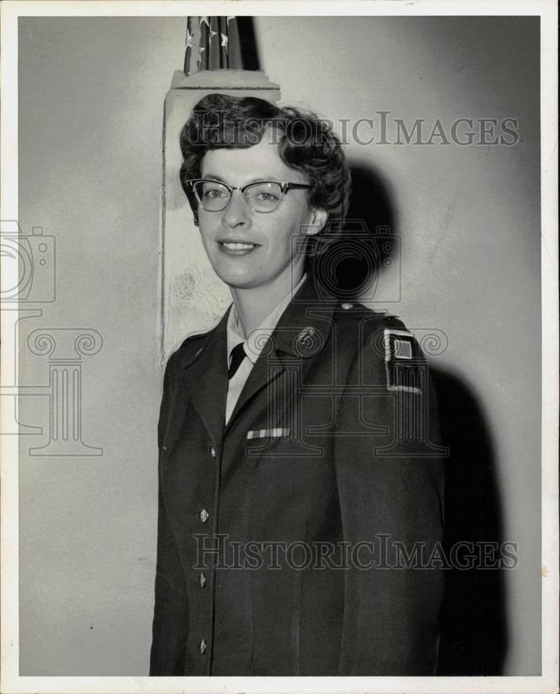 1961 Press Photo Joan Strong, Schenectady-Albany Army Recruiter for Women