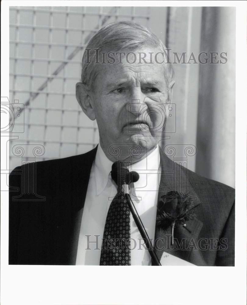 1994 Press Photo Ned Harkness at Rensselaer Polytechnic Institute Ceremony- Historic Images