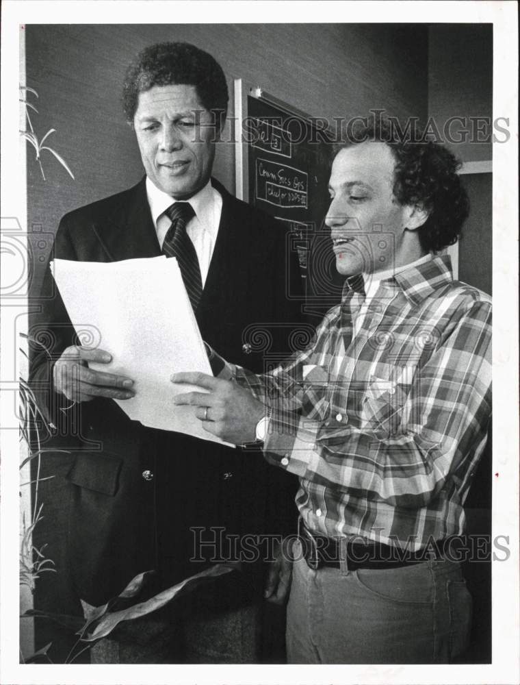 1977 Press Photo Autism Program Directors Dr. Barry Warren and Roland J. Queene- Historic Images