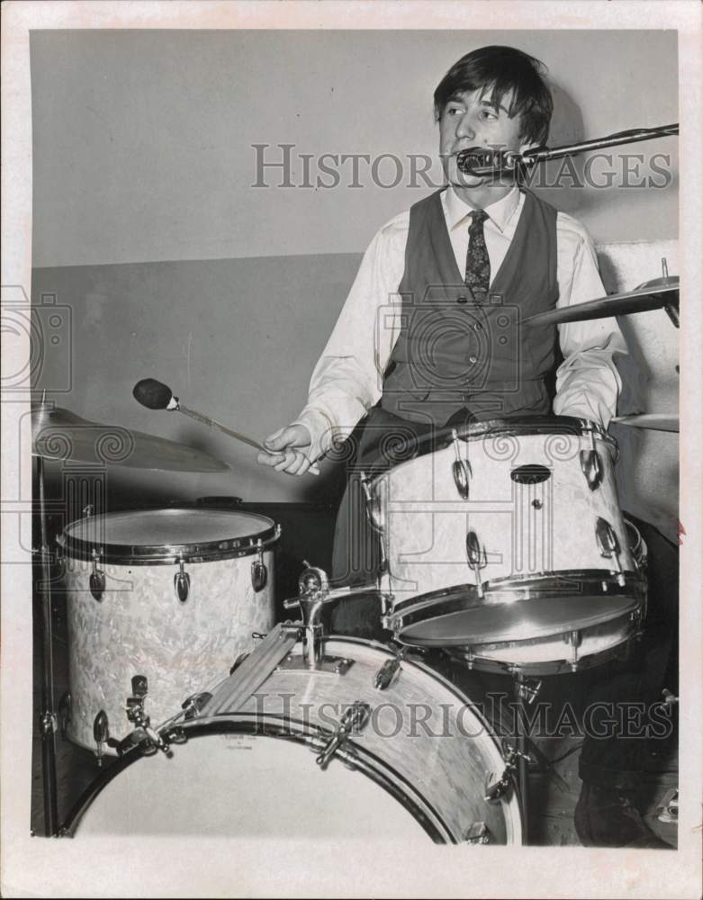 1967 Press Photo Drummer Vince Virano - tub32093- Historic Images