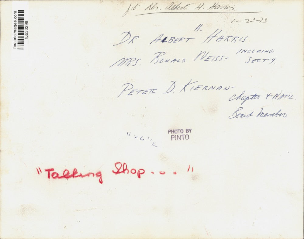 1973 Press Photo Dr. Albert H. Harris with Peter Kiernan and Mrs. Ronald Weiss