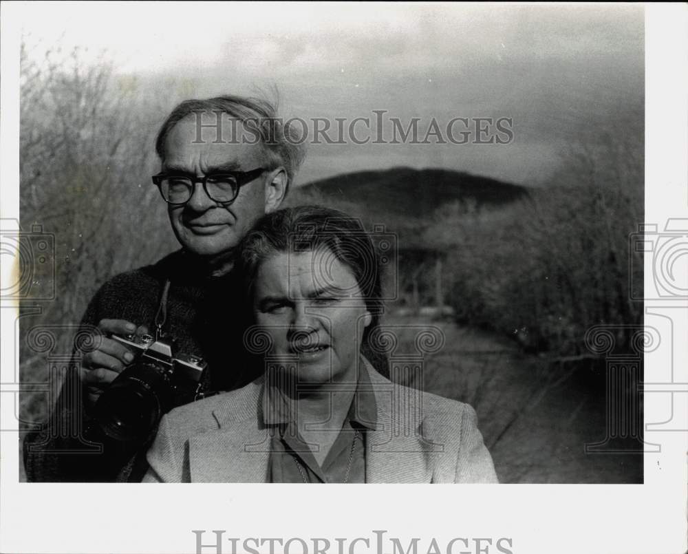 1983 Press Photo Photographer Grey Villet and Wife Barbara - tub35197- Historic Images