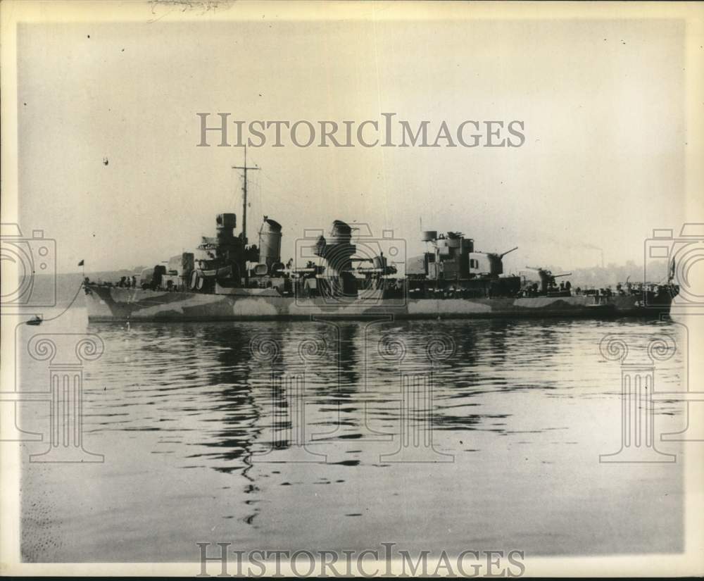1944 Press Photo Destroyer O'Bannon awarded Presidential Unit Citation.