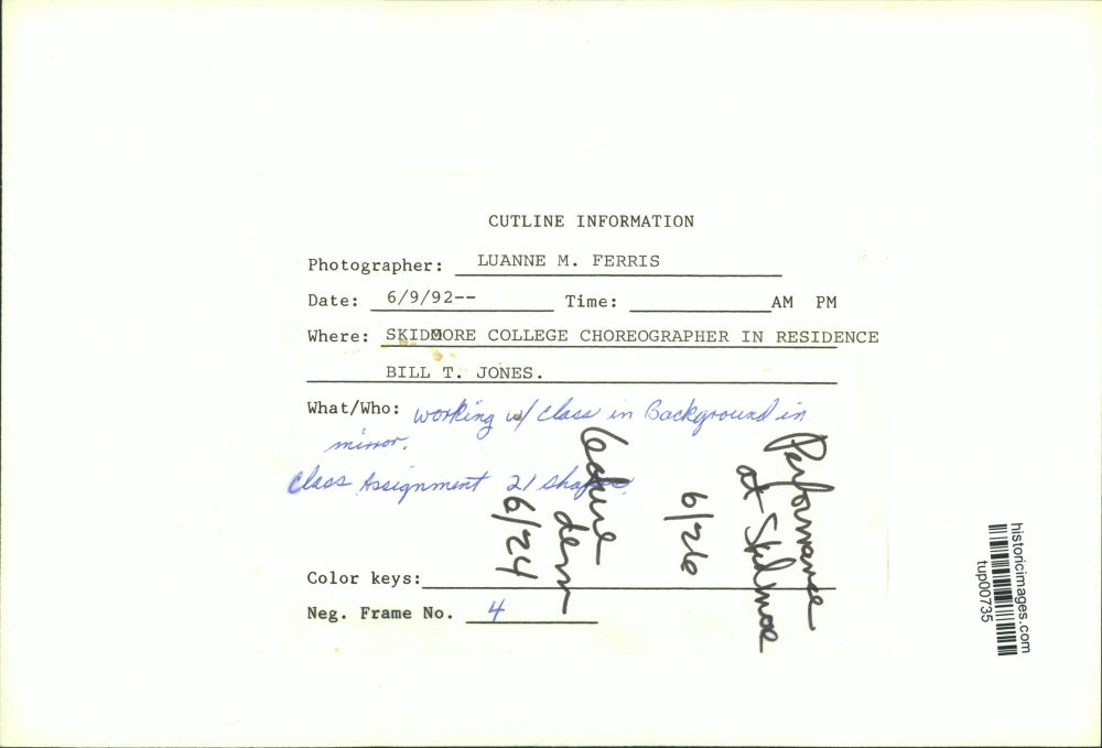 1992 Press Photo Skidmore College Choreographer Bill Jones working with class