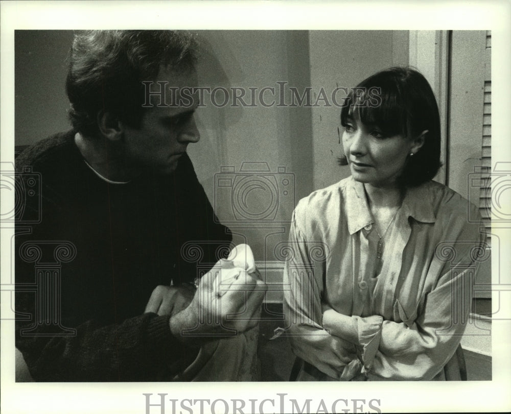 Press Photo Michael Countryman &amp; Michele Farr perform on Massachusetts stage- Historic Images