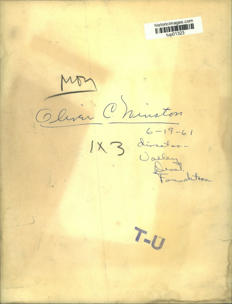 1961 Press Photo Oliver C. Niusten, director, Valley Development Foundation, NY