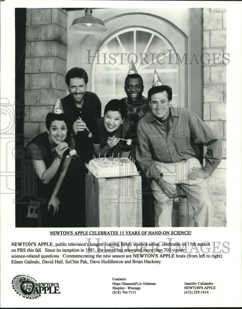 1996 Press Photo Hosts of the PBS television series Newton&#39;s Apple - tup02052- Historic Images