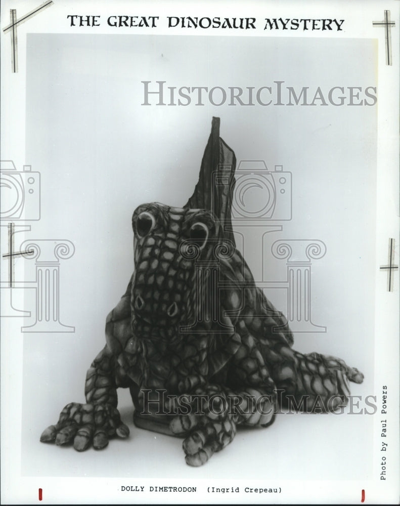 1992 Press Photo Ingrid Crepeau in costume for "The Great Dinosaur Mystery"- Historic Images