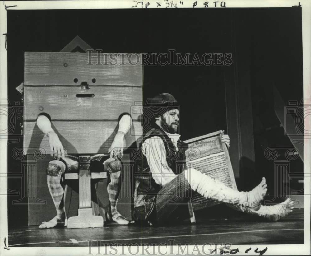 1980 Press Photo The National Theatre of the Deaf stages &quot;The Wooden Boy&quot;- Historic Images