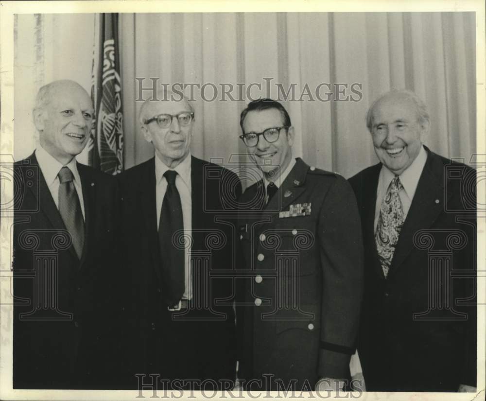 1975 Press Photo American composers with US Army Bicentennial Band Conductor- Historic Images