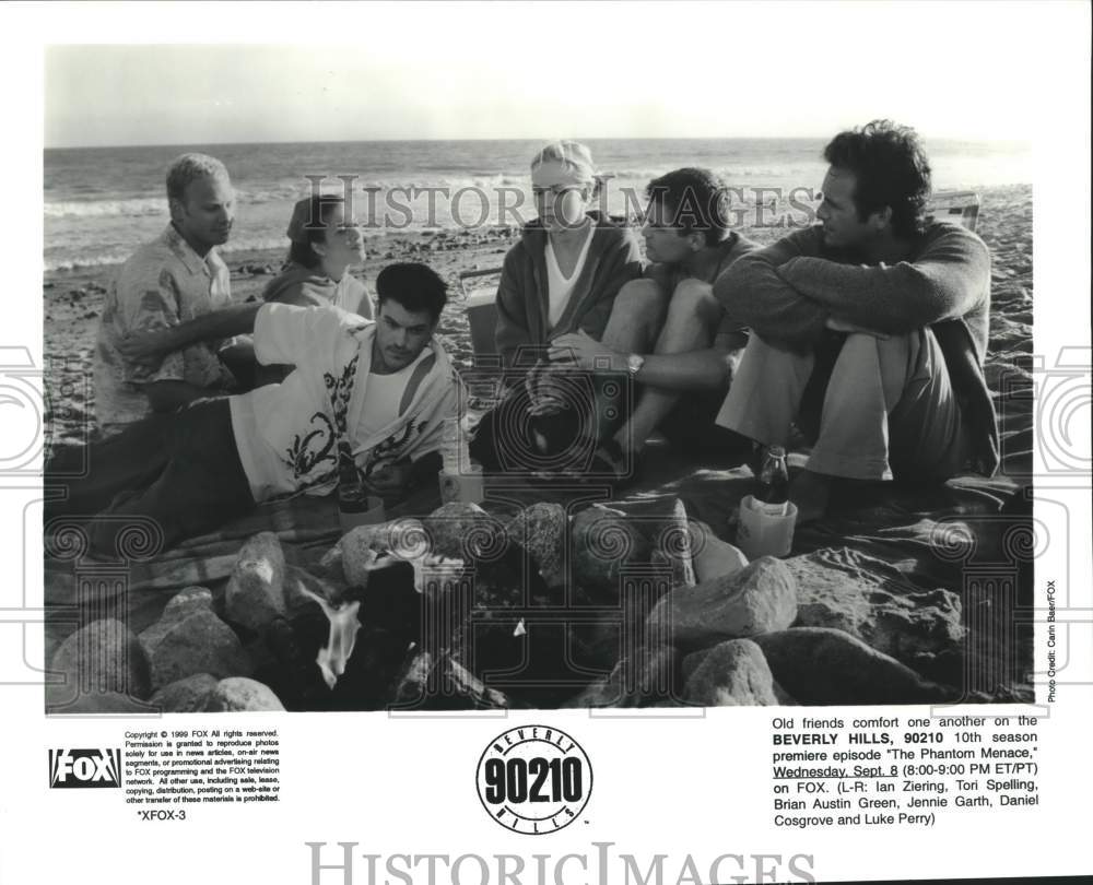 1999 Press Photo Scene from &quot;Beverly Hills, 90120&quot; on Fox Television - tup03170- Historic Images