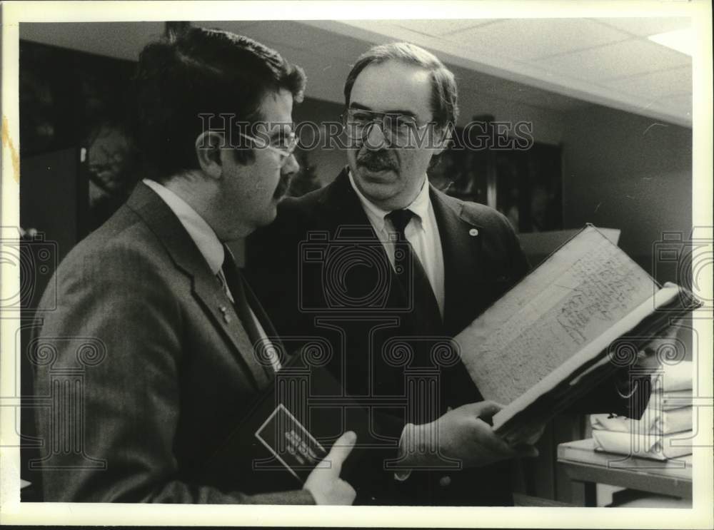 1990 Press Photo Thomas Clingan & Charles Gehring in Albany, New York- Historic Images