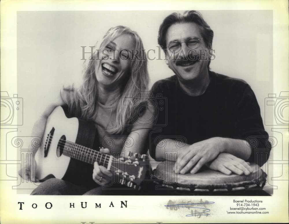 2002 Press Photo Musical duo Too Human - tup03286- Historic Images