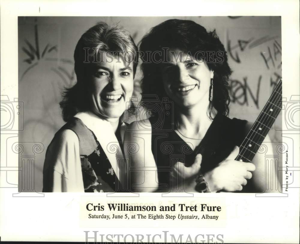 1993 Press Photo New York musical duo Cris Williamson and Tret Fure - tup03332- Historic Images