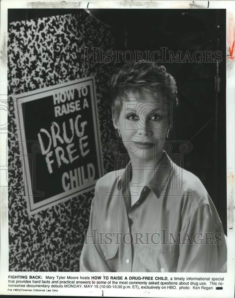 1989 Press Photo Marty Tyler Moore hosts &quot;How To Raise a Drug-free Child&quot; on HBO- Historic Images