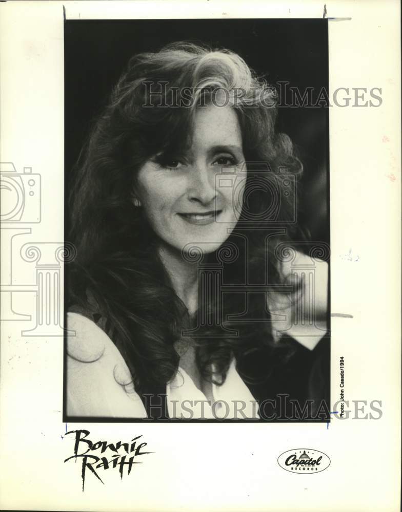 1994 Press Photo Capitol Records recording artist Bonnie Raitt - tup03702- Historic Images