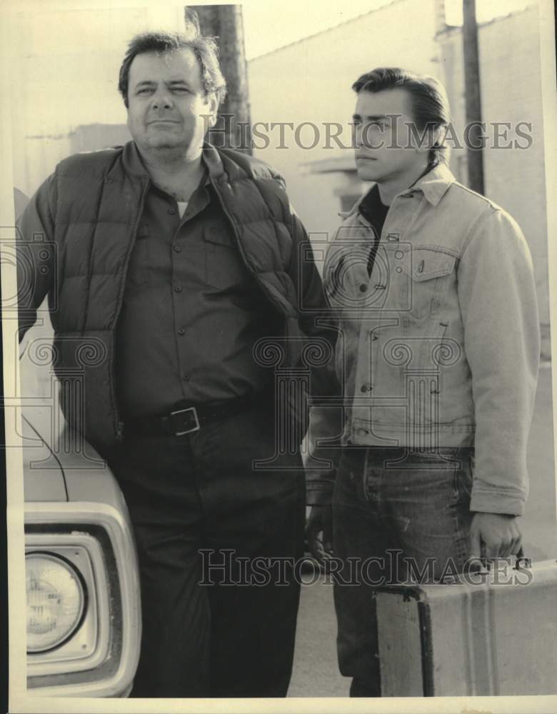 1984 Press Photo Paul Sorvino & Alex McArthur costar in "With Intent To Kill"- Historic Images