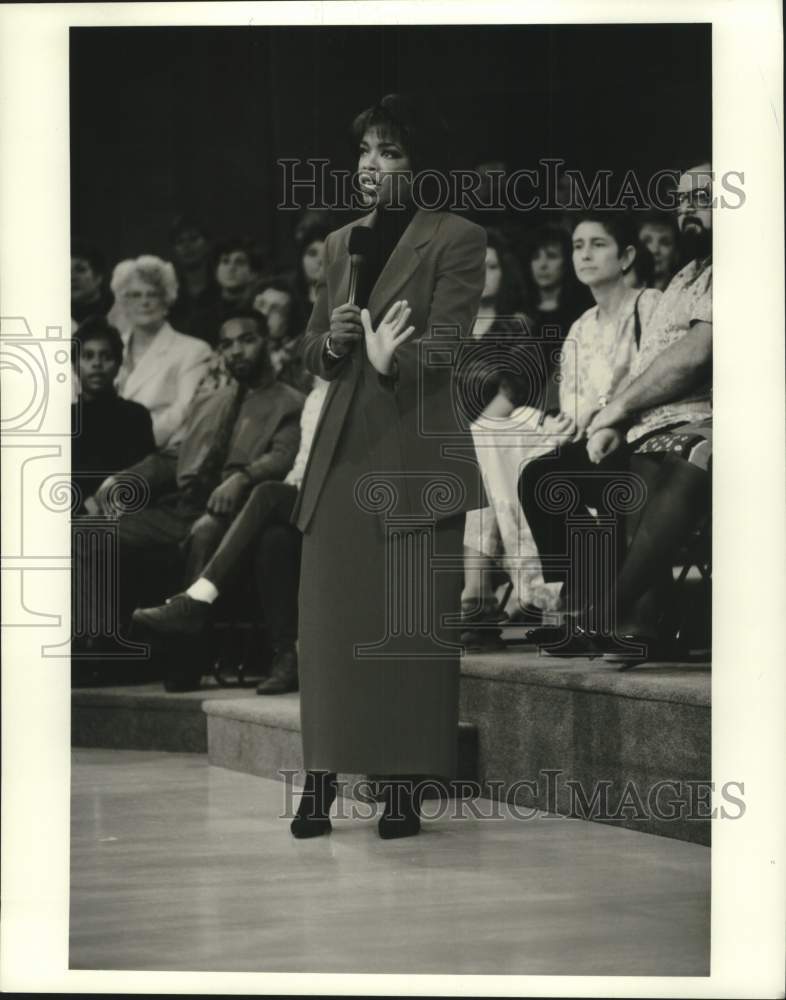 1994 Press Photo Oprah Winfrey on &quot;The Oprah Winfrey Show&quot; - tup03836- Historic Images