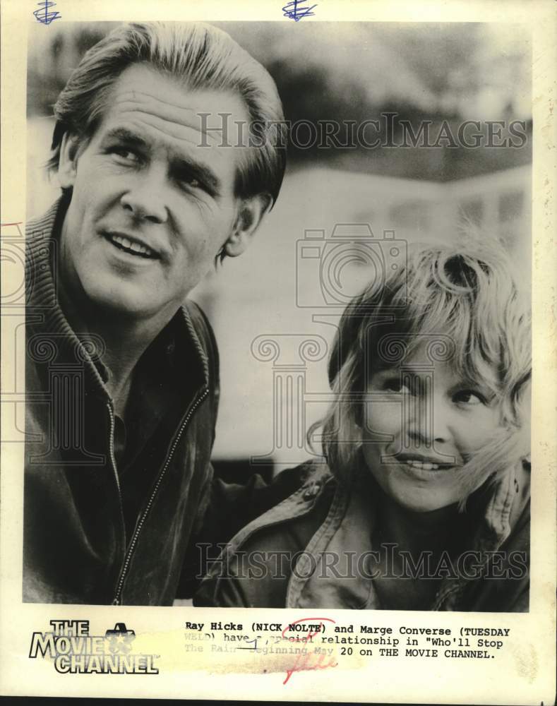 1981 Press Photo Nick Nolte &amp; Tuesday Wel costar in &quot;Who&#39;ll Ston The Rain&quot;- Historic Images