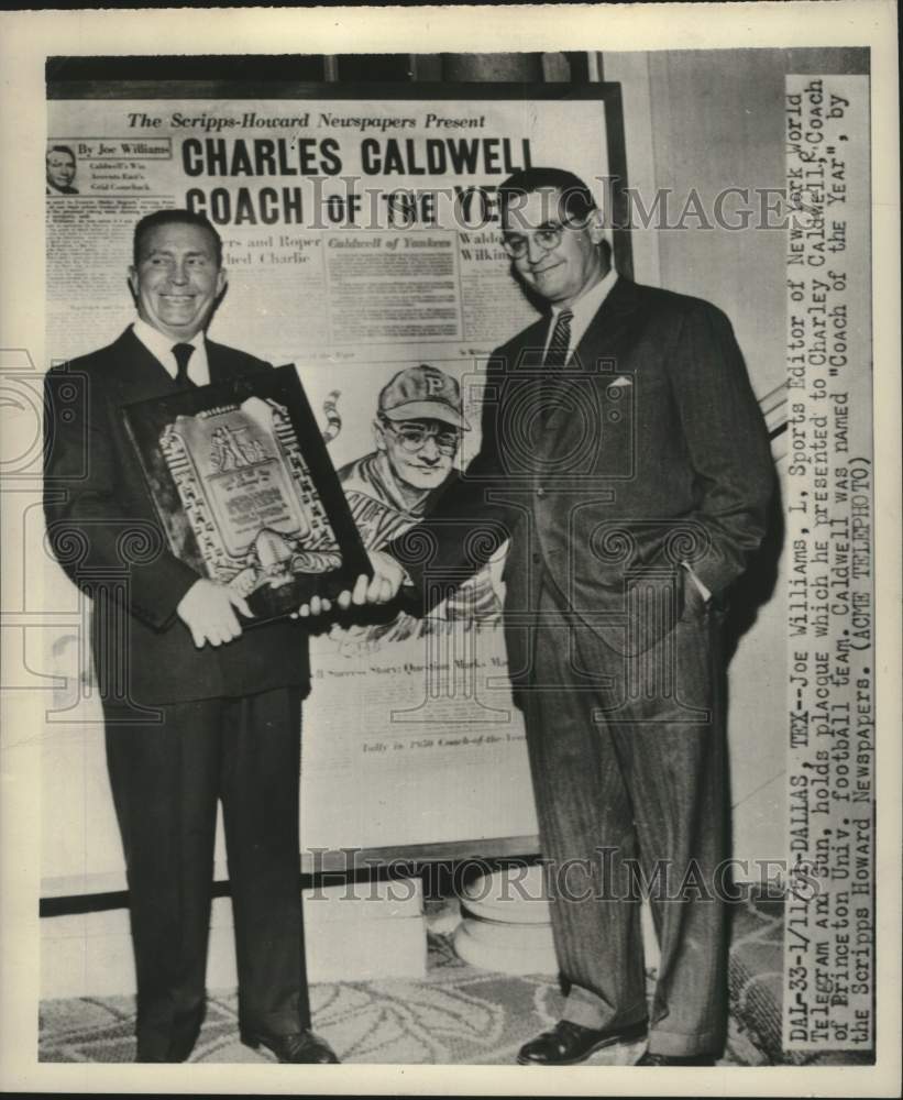 1951 Press Photo Joe Williams presents plaque to Charley Caldwell in Dallas, TX